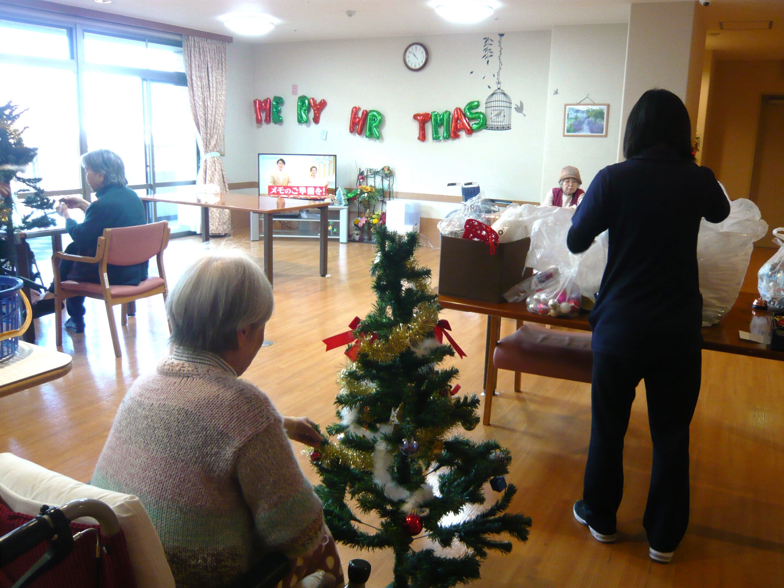 サンタが浜にやってくる♪