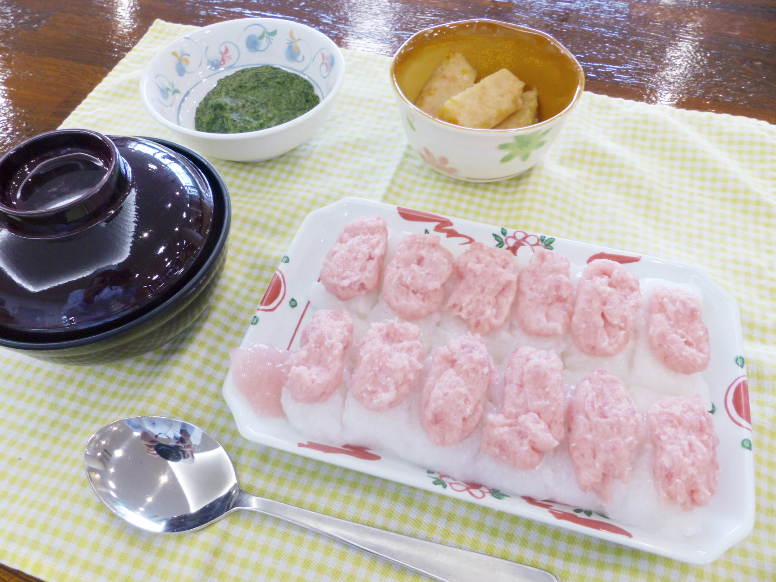 秋の食事・おやつレクのご紹介