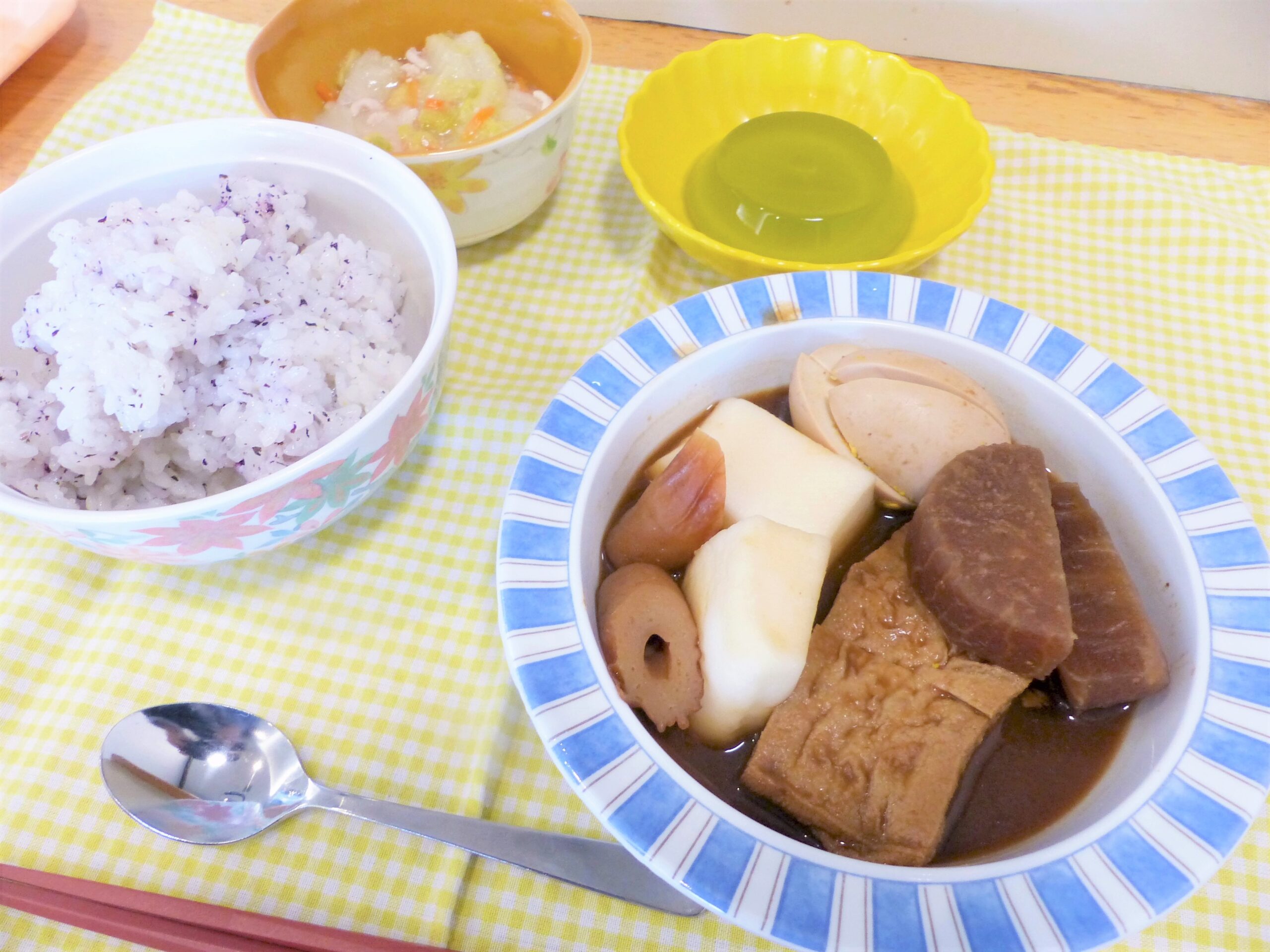 管理栄養士だより「冬のレク紹介」