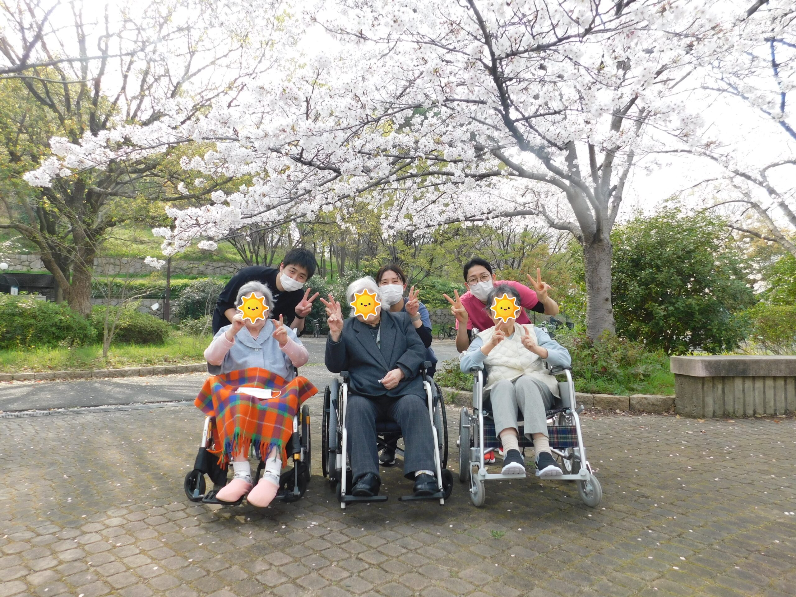 お花見に行きました♪