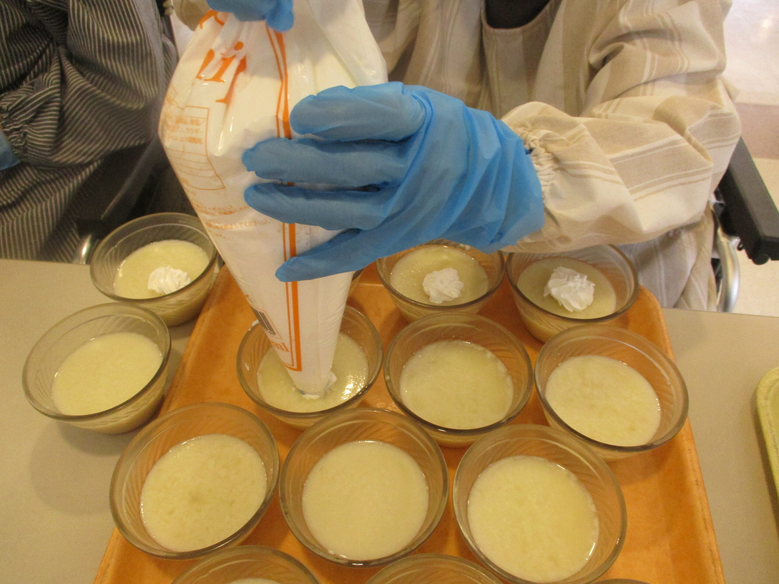 4月おやつレク『いちご甘酒プリン』