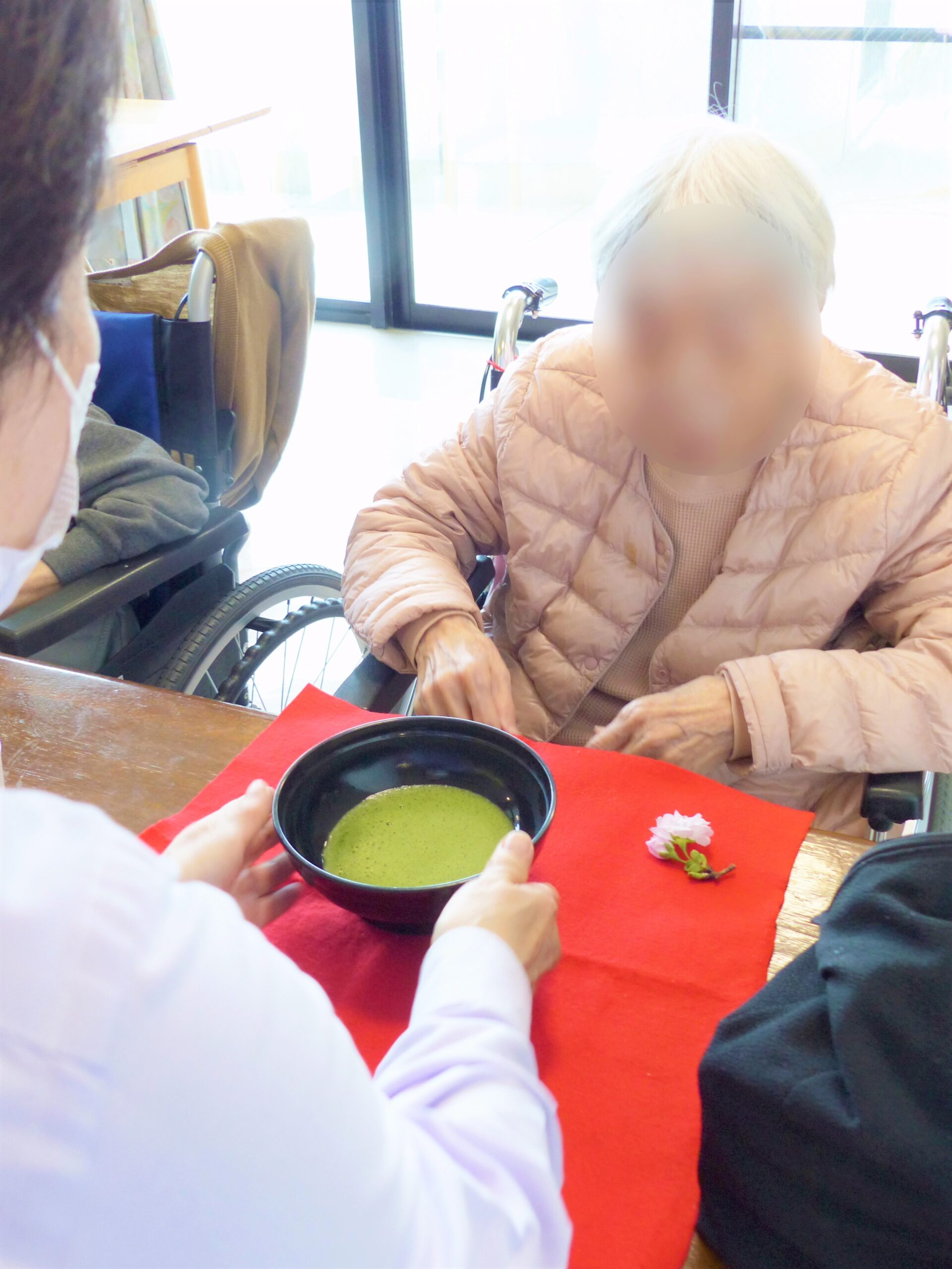 管理栄養士だより「春のお茶会」